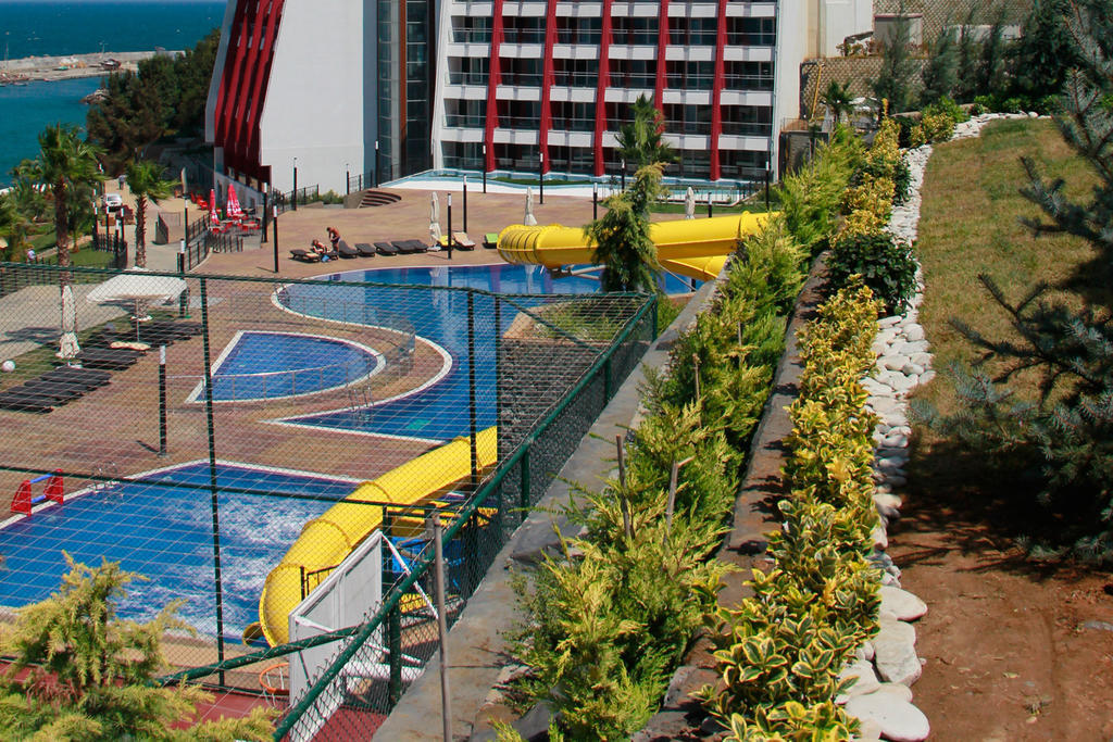 Sky Tower Hotel Akcakoca Convention & Spa Center מראה חיצוני תמונה