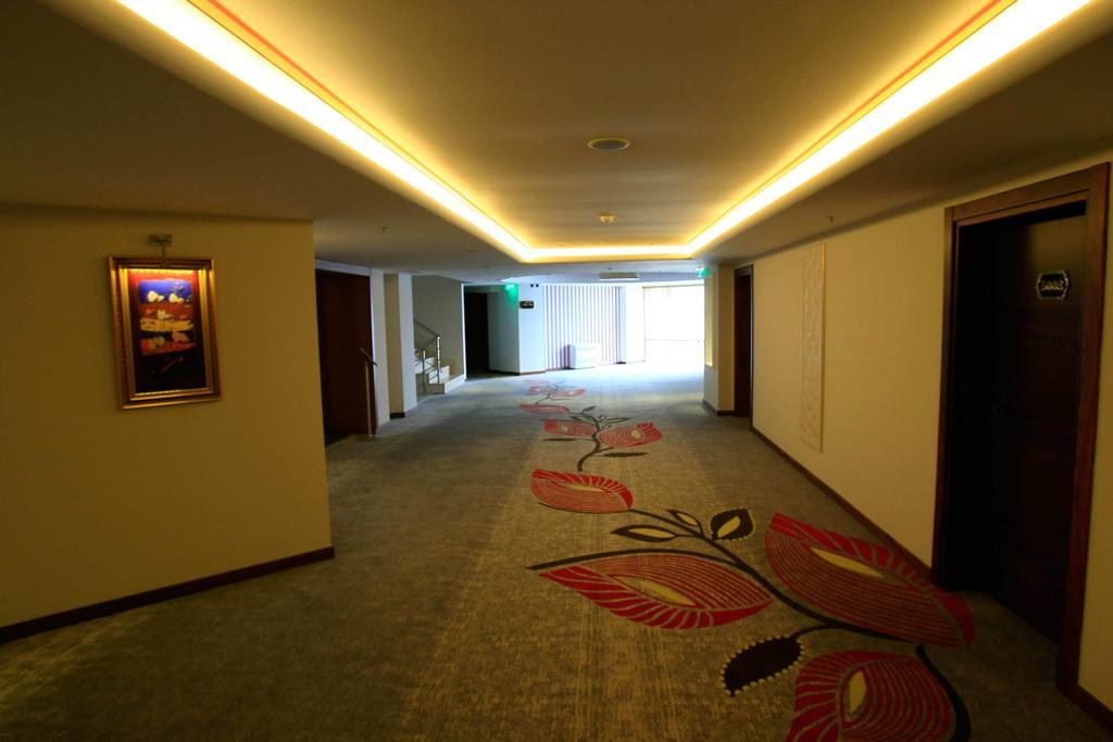 Sky Tower Hotel Akcakoca Convention & Spa Center מראה חיצוני תמונה