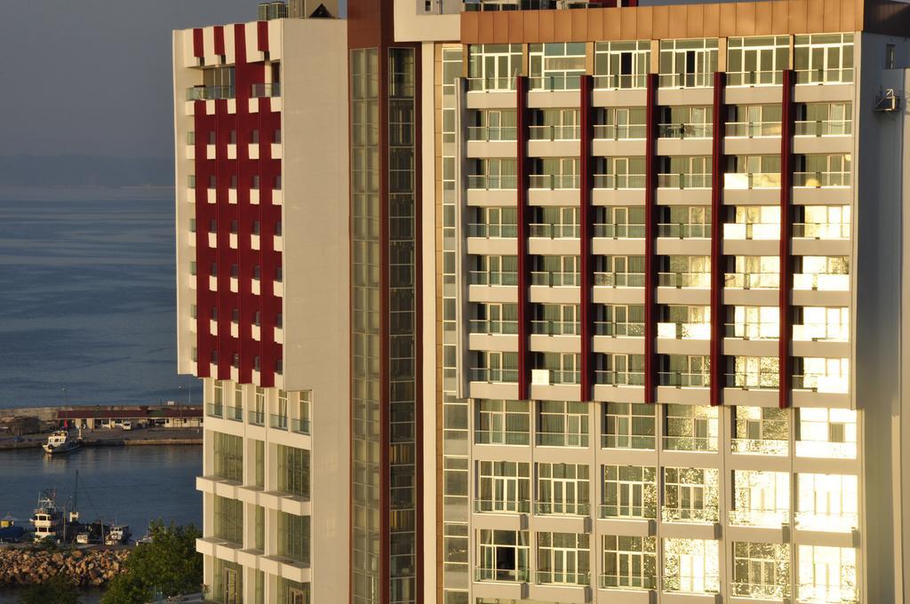 Sky Tower Hotel Akcakoca Convention & Spa Center מראה חיצוני תמונה